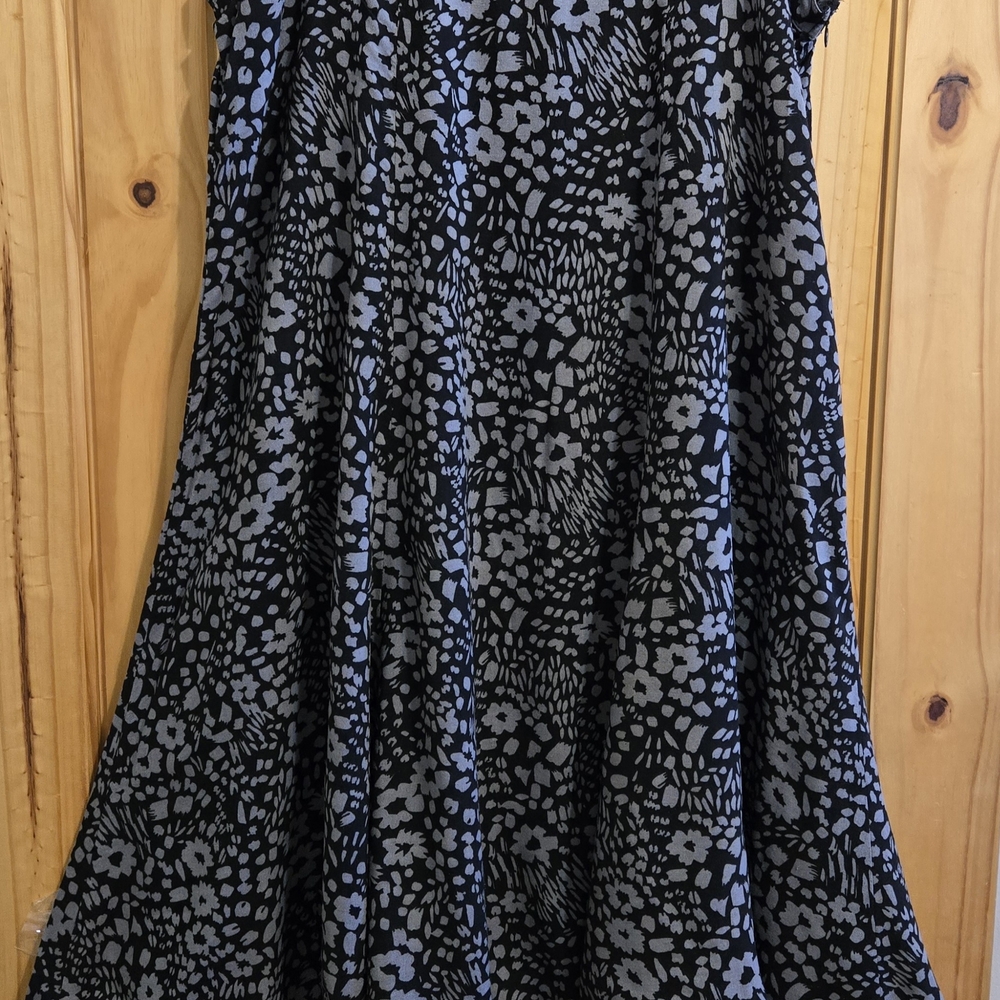 White Stag Black and Gray Patterned‎ A-Line Skirt